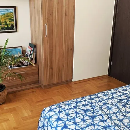 102 M2 Luxury 2 Bedroom In Apartment